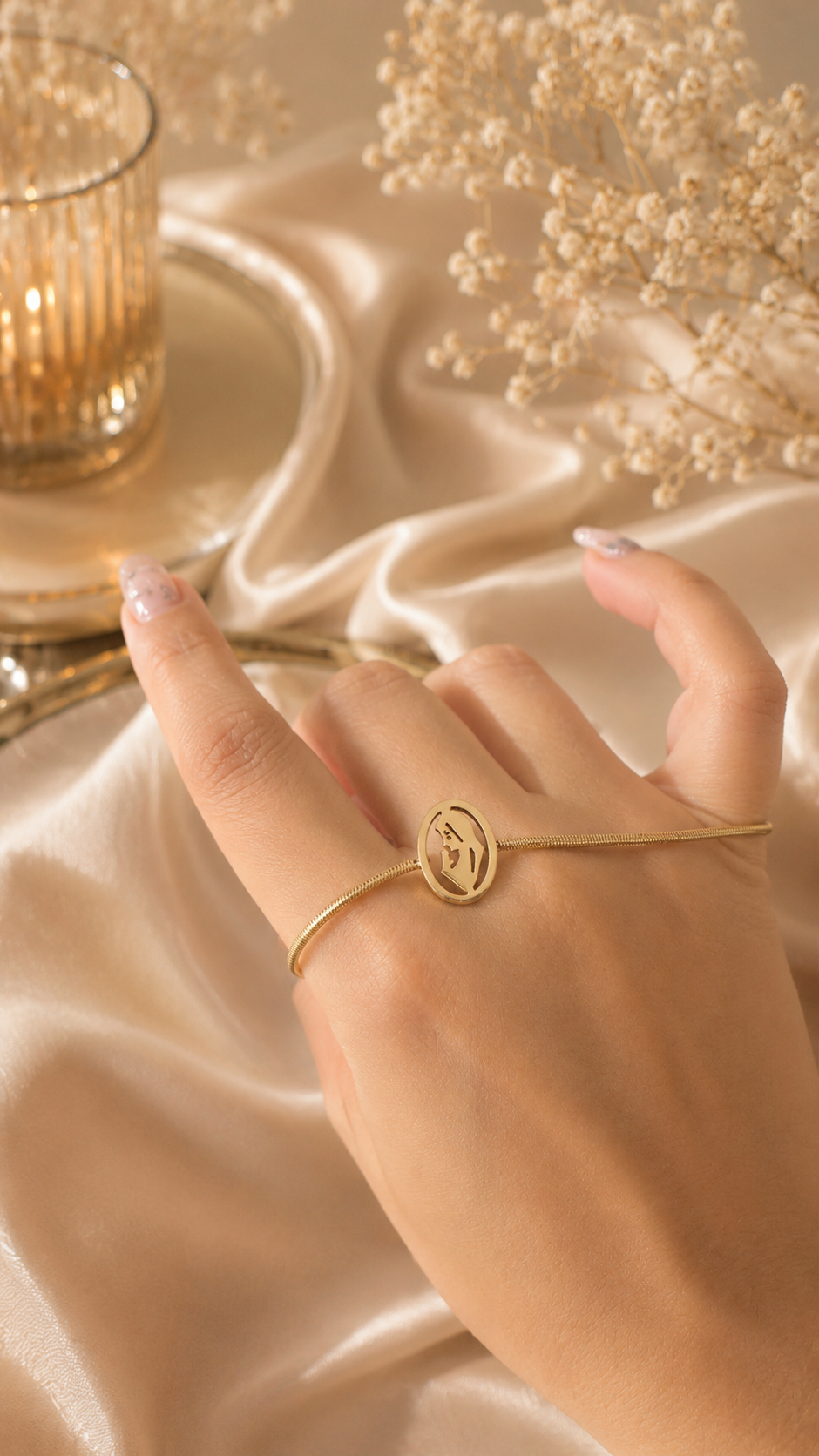 Pulseira Nossa Senhora de Fátima Dourada⁠
